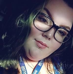 Meet your Posher, Caitlin